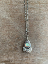 Load image into Gallery viewer, Labradorite charm