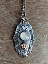 Load image into Gallery viewer, Owl pendant - moonstone and labradorite