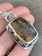 Load image into Gallery viewer, Orange dendritic quartz