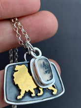 Load image into Gallery viewer, Dendritic agate and gold Lion Charm set