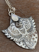 Load image into Gallery viewer, Moonstone owl