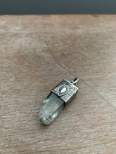 Load image into Gallery viewer, Icy Quartz crystal necklace 3