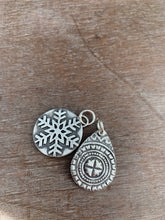 Load image into Gallery viewer, Silver Snowflake Charm set