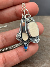 Load image into Gallery viewer, Fossilized Wooly Mammoth and Montana Agate Charm Set