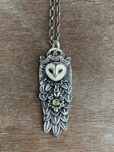 Load image into Gallery viewer, Owl Queen 2