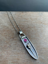 Load image into Gallery viewer, Hummingbird skull and garnet