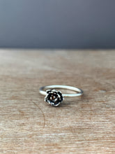 Load image into Gallery viewer, Cast succulent ring size 7.5