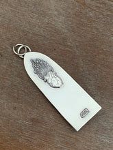 Load image into Gallery viewer, Rosarita sacred heart shrine pendant