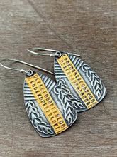 Load image into Gallery viewer, Keum Boo Ladder Pattern Earrings