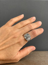 Load image into Gallery viewer, Winged eye ring size 8.5