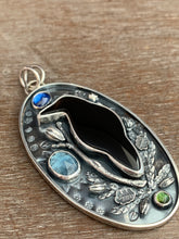 Load image into Gallery viewer, Obsidian Crow Necklace