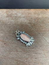 Load image into Gallery viewer, Rose quartz pendant