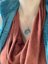 Load image into Gallery viewer, Silver Snowflake Charm set