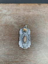 Load image into Gallery viewer, Owl pendant - Dendritic agate and chocolate moonstone