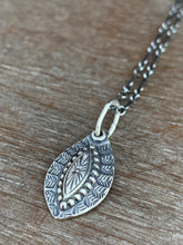 Load image into Gallery viewer, Eye charm necklace