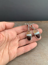 Load image into Gallery viewer, Agate and garnet earrings