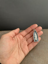 Load image into Gallery viewer, Small Feather shrine