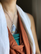 Load image into Gallery viewer, Zebra hichoryite medallion