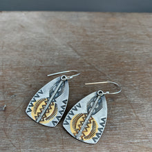 Load image into Gallery viewer, Keum Boo Patterned Shield Earrings