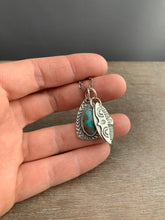 Load image into Gallery viewer, Turquoise and bird charm set