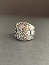 Load image into Gallery viewer, Medium Size 7.5 sacred heart shield ring