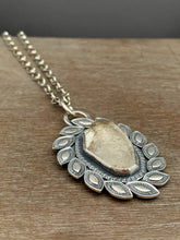 Load image into Gallery viewer, Tibetan quartz medallion