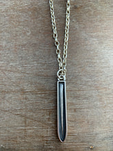 Load image into Gallery viewer, Sting ray barb charm