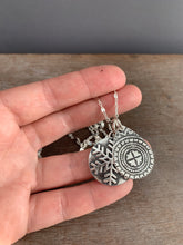 Load image into Gallery viewer, Silver Snowflake Charm set