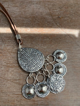 Load image into Gallery viewer, Jingly Medallion