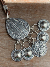 Load image into Gallery viewer, Jingly Medallion