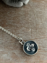 Load image into Gallery viewer, Succulent pendant #1