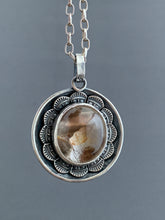 Load image into Gallery viewer, Included quartz double sided medallion