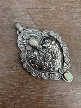 Load image into Gallery viewer, Opal Sacred Heart pendant