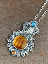 Load image into Gallery viewer, Mountain lion pendant