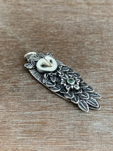 Load image into Gallery viewer, Owl Queen 2