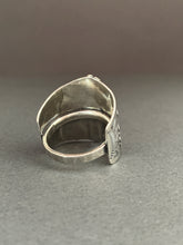 Load image into Gallery viewer, Large size 10 winged sacred symbol shield ring