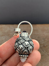 Load image into Gallery viewer, Vintage crystal and White Quartz dragon egg medallion