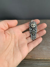 Load image into Gallery viewer, Owl Queen 2