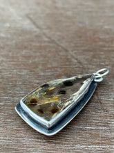 Load image into Gallery viewer, Quartz charm