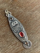 Load image into Gallery viewer, Owl pendant - Garnet