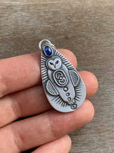 Load image into Gallery viewer, Owl pendant - Kyanite