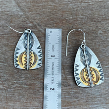 Load image into Gallery viewer, Keum Boo Patterned Shield Earrings