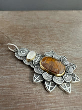 Load image into Gallery viewer, Cacoxenite and moonstone set in 22k gold medallion