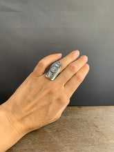Load image into Gallery viewer, Size 7 owl ring
