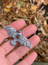 Load image into Gallery viewer, Moss agate bird pendant.