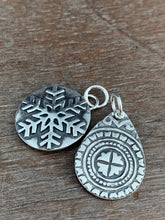 Load image into Gallery viewer, Silver Snowflake Charm set