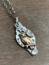 Load image into Gallery viewer, Bronze owl charm