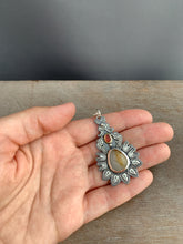 Load image into Gallery viewer, Sapphire and garnet pendant