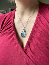 Load image into Gallery viewer, Kyanite beaded window