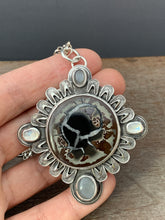 Load image into Gallery viewer, Septarian pendant